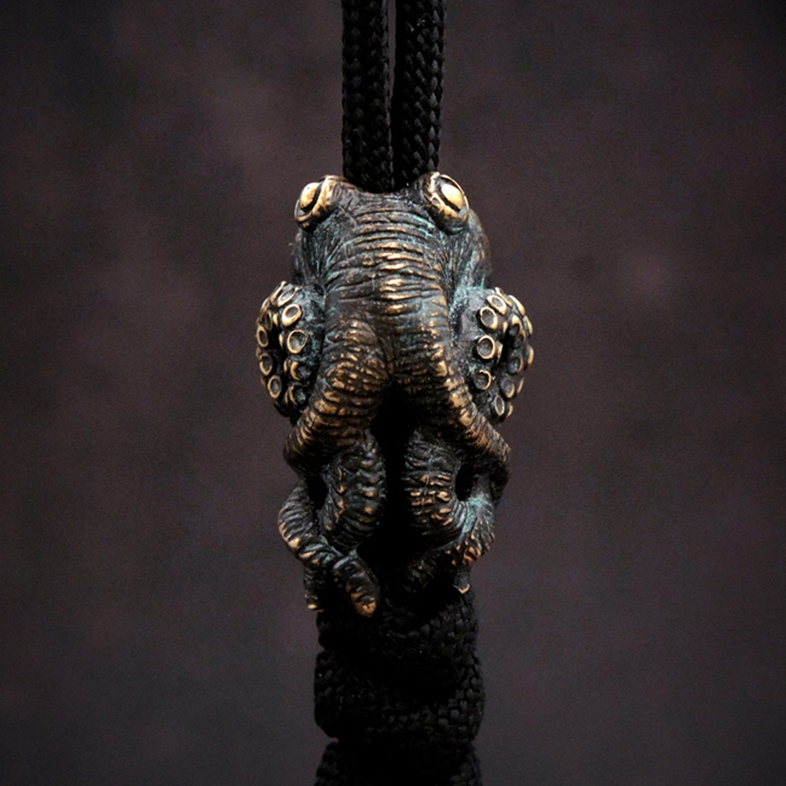 タコ真鍮ナイフビーズ屋外 EDC 傘ロープペンダント DIY - Paracord Survival Bracelet のレビューと価格